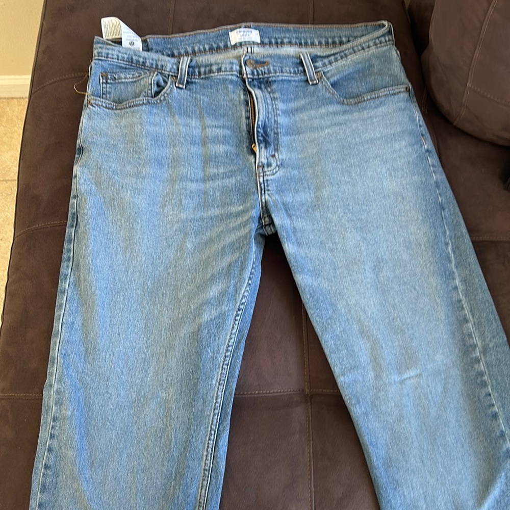 Levi’s blue jeans relaxed